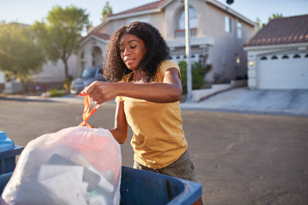 Best Yard Cleanup Services  in Pleasant Run Farm, OH